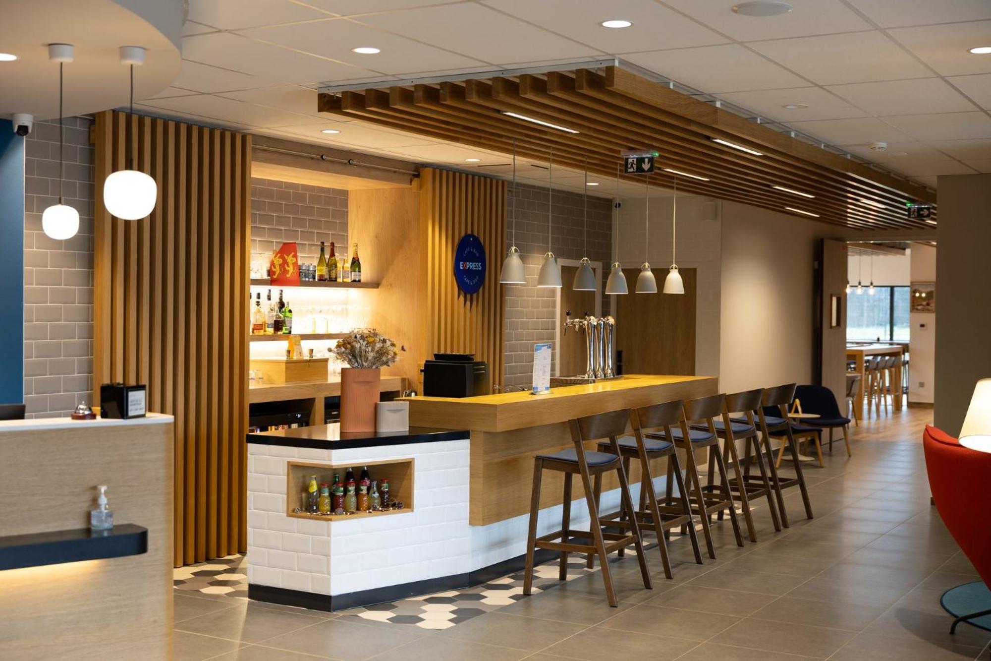 Holiday Inn Express Caen Epron By Ihg Dış mekan fotoğraf